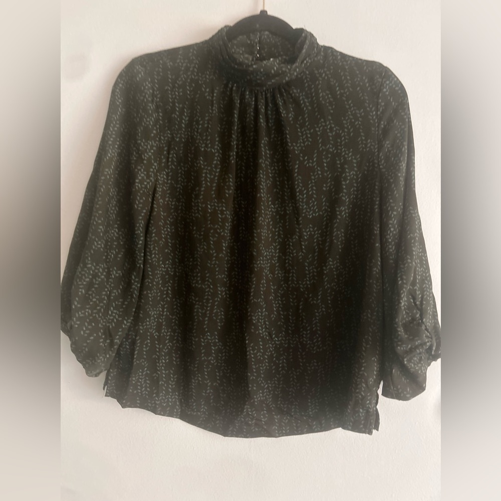 Women’s Blouse